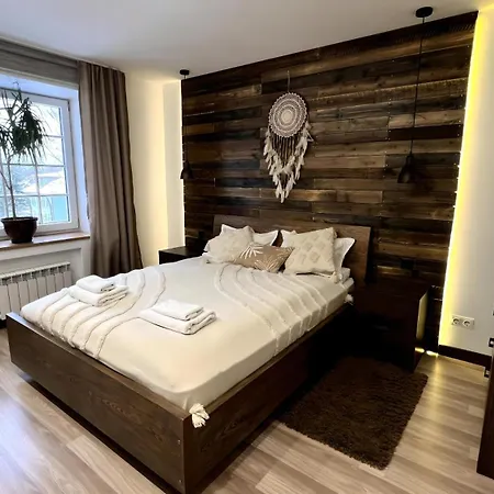 Historic Charm - Cozy Nordic Retreat In Time-honored Residency Apartman *
